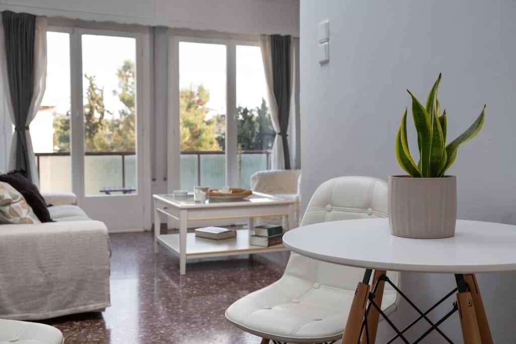 Cosy Apartment With Acropolis View Athena Bagian luar foto